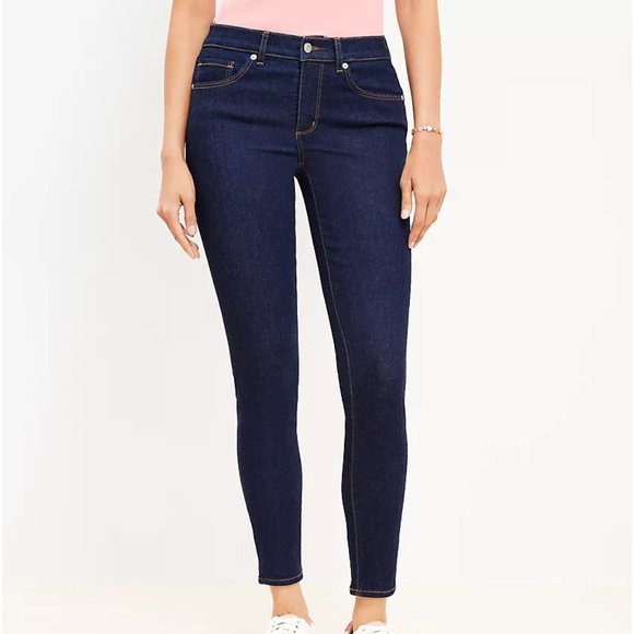 Loft Mid-Rise Skinny Jeans Burgundy Size 6 - Picture 8 of 8